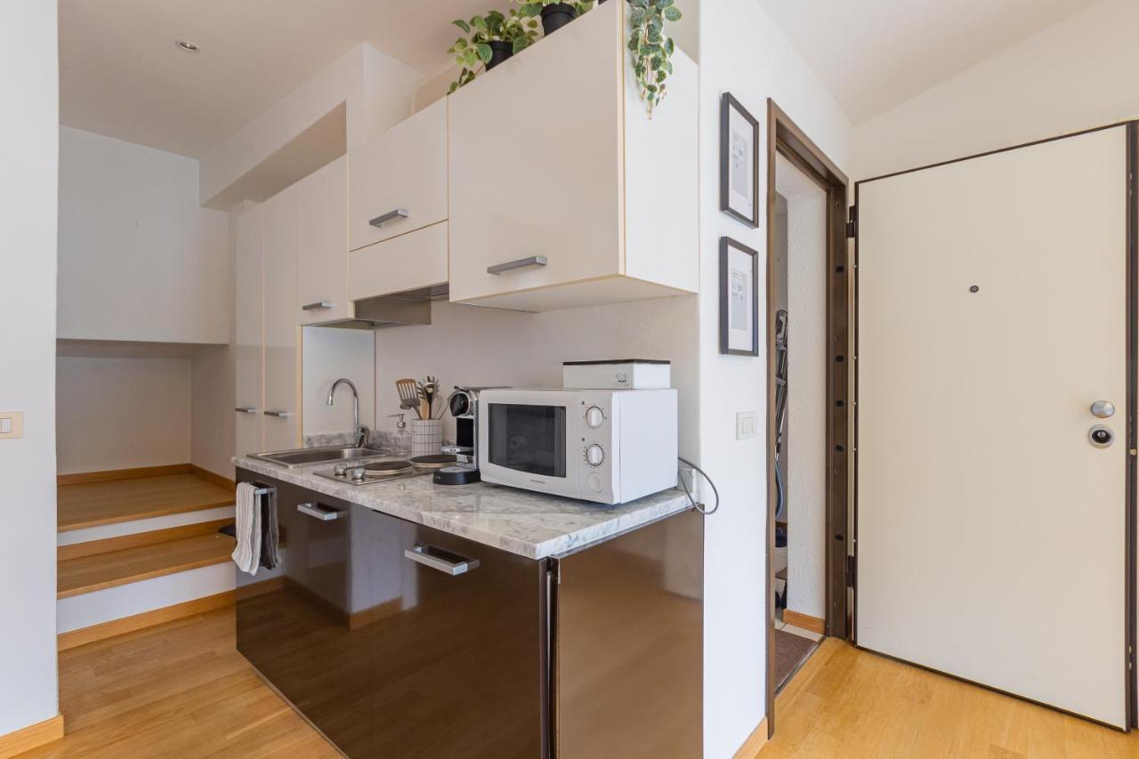 Casa Elea_ Panoramic Attic In City Center Campione d'Italia Exterior photo